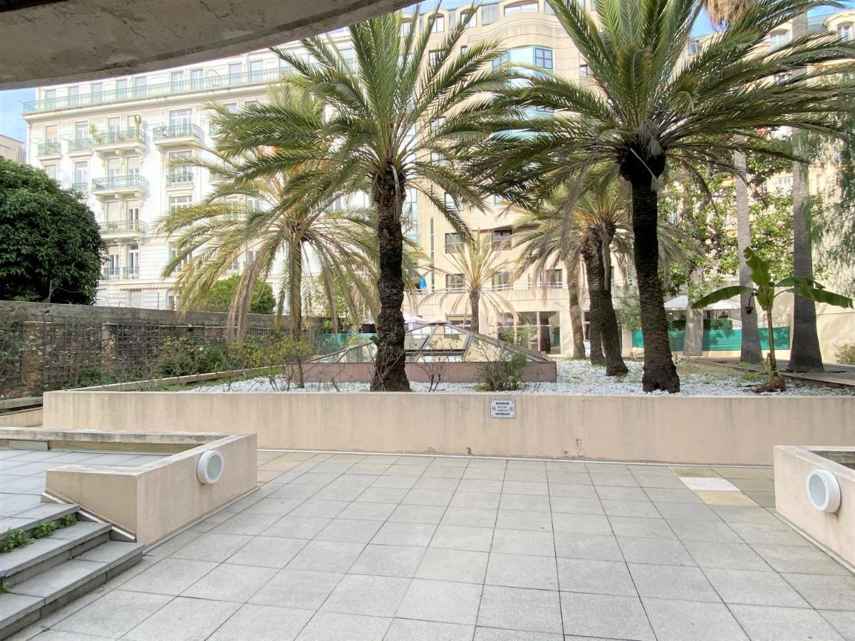 Nice Flat 5 Min Walking From The Sea Bagian luar foto
