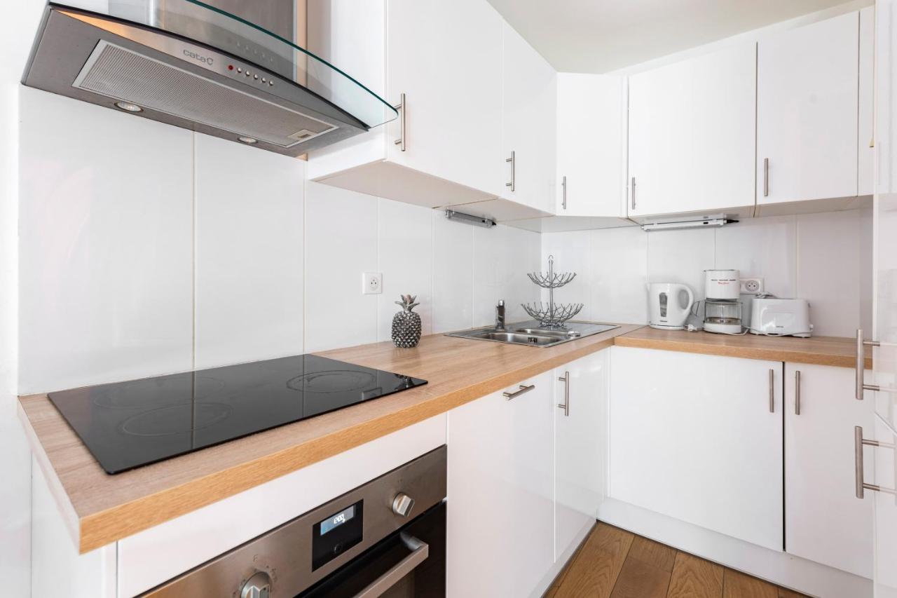 Nice Flat 5 Min Walking From The Sea Bagian luar foto