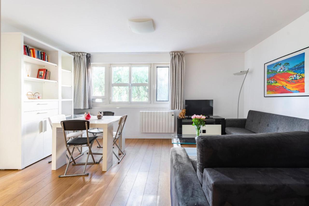 Nice Flat 5 Min Walking From The Sea Bagian luar foto