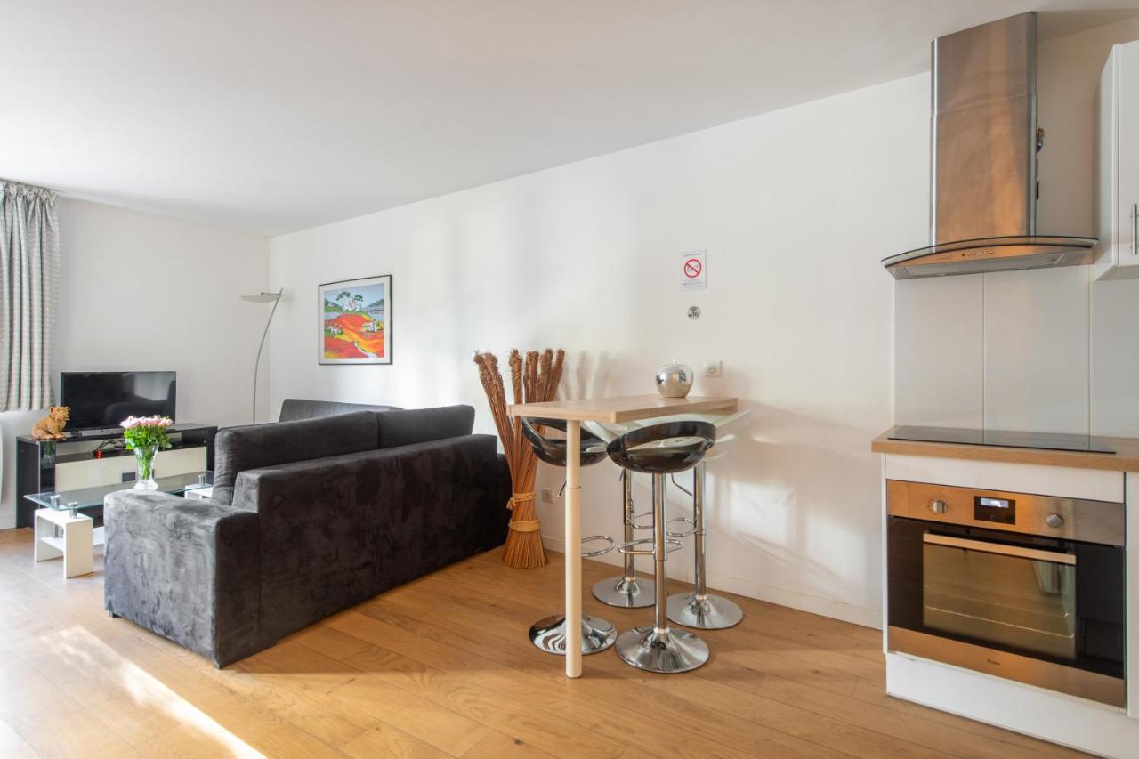 Nice Flat 5 Min Walking From The Sea Bagian luar foto
